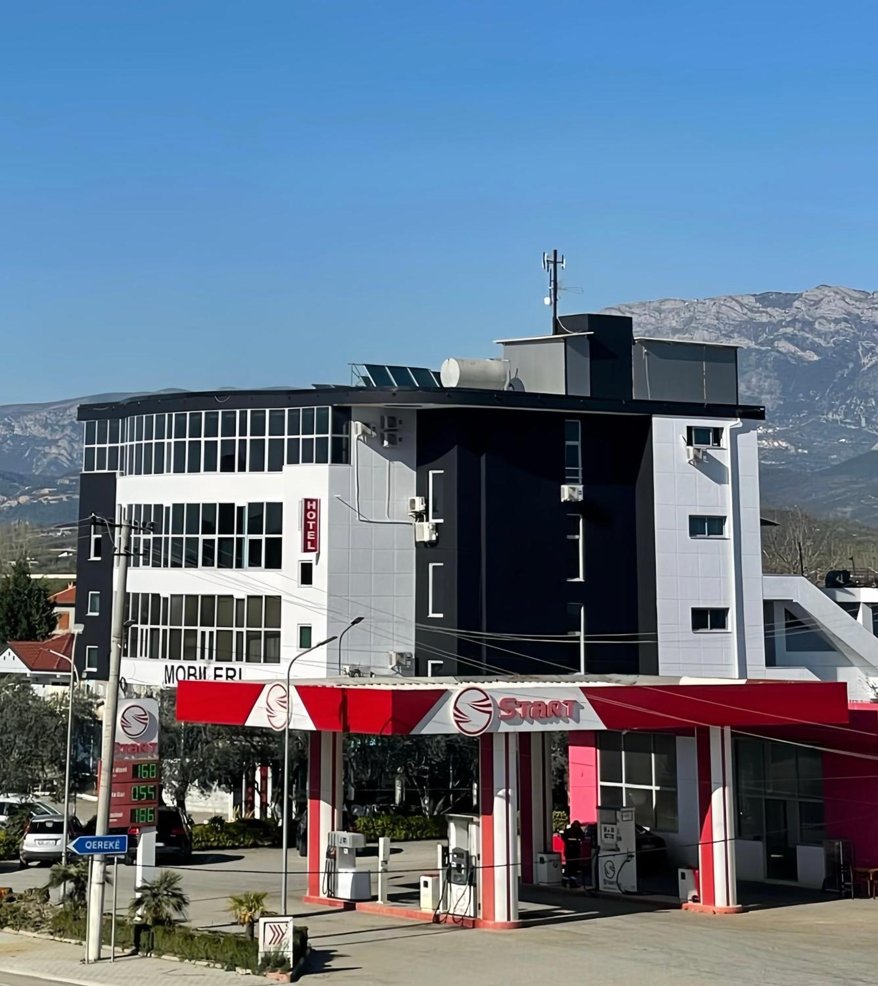 Grand Hotel Gjyshi Qerek Экстерьер фото